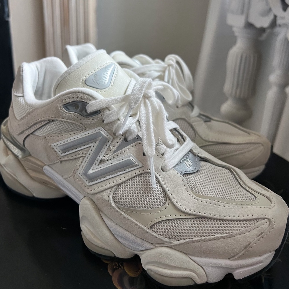 New Balance 9060 Sneakers